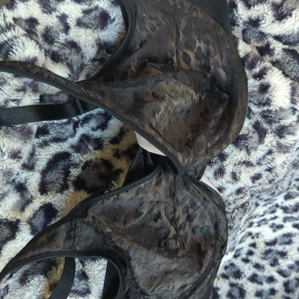 Pretty Bra from Sweet Nothings by Maidenform in size 38D NO SIZE TAGS